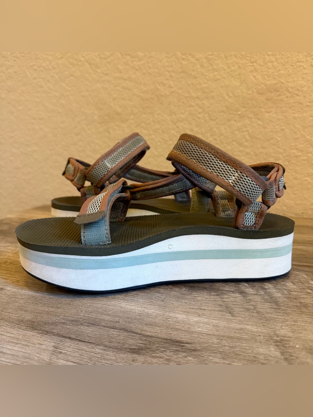 Teva Flatform Universal Sandals - Picture 8 of 13